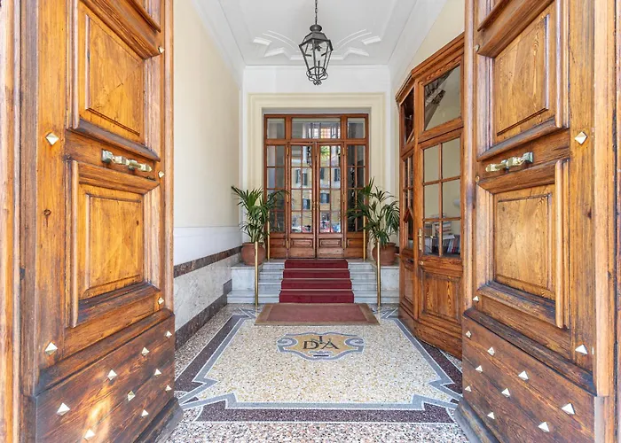 Juliette Exclusive Near Vatican Apartment *